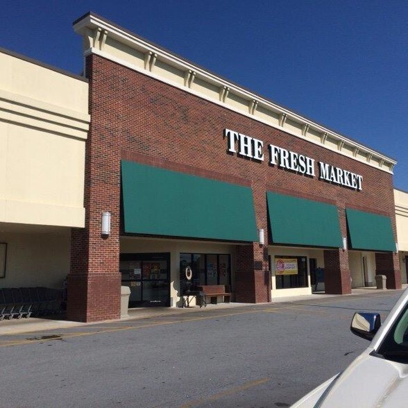 More Photos Of 203-223 Greenville Hwy, Hendersonville Unknown For Lease