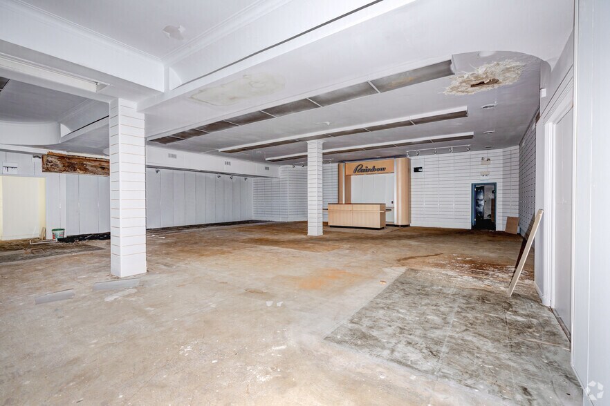 More Photos Of 6312 S Halsted St, Chicago Freestanding For Sale