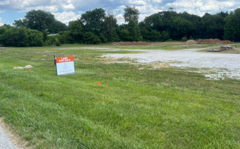 Primary Photo Of 11106 IN-62, Charlestown Land For Sale
