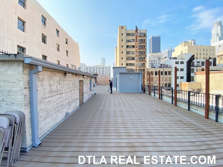 More Photos Of 731 S Broadway, Los Angeles Loft Creative Space For Lease