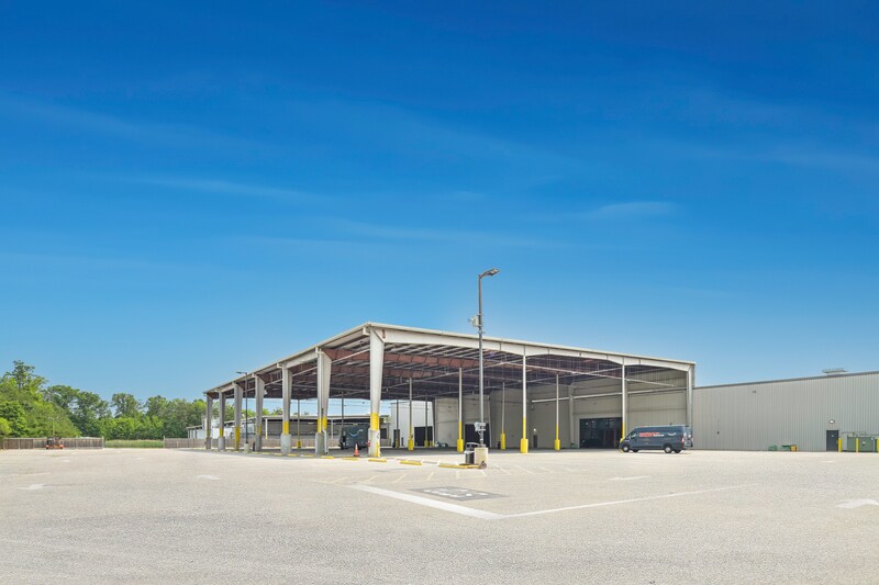 More Photos Of 7100 Holladay Tyler Rd, Glenn Dale Warehouse For Lease
