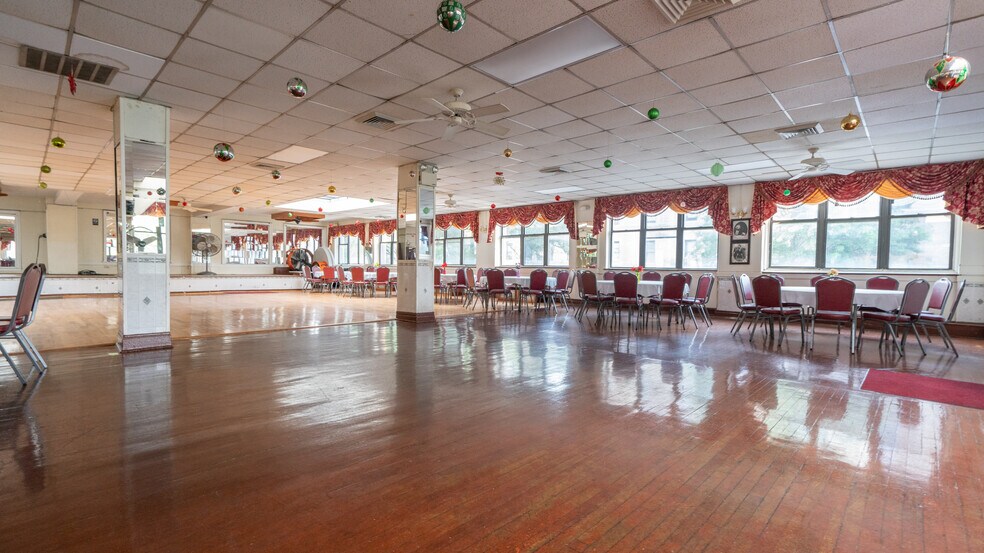 More Photos Of 2281 Church Ave, Brooklyn Storefront Retail Office For Sale