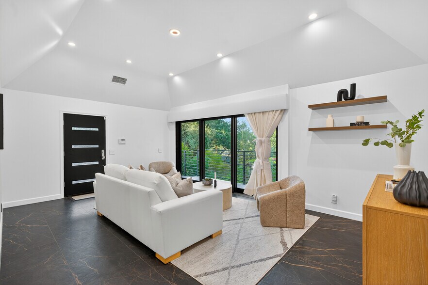 More Photos Of , Tujunga Multifamily For Sale