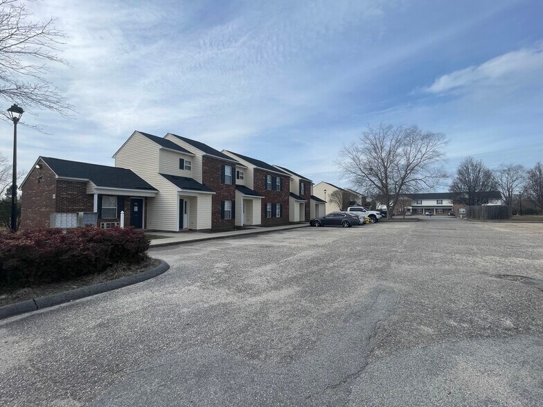 More Photos Of 601 Main St, Lillington Apartments For Sale