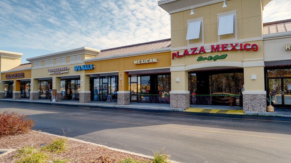 More Photos Of 5167 Highway 70 W, Morehead City General Retail For Lease
