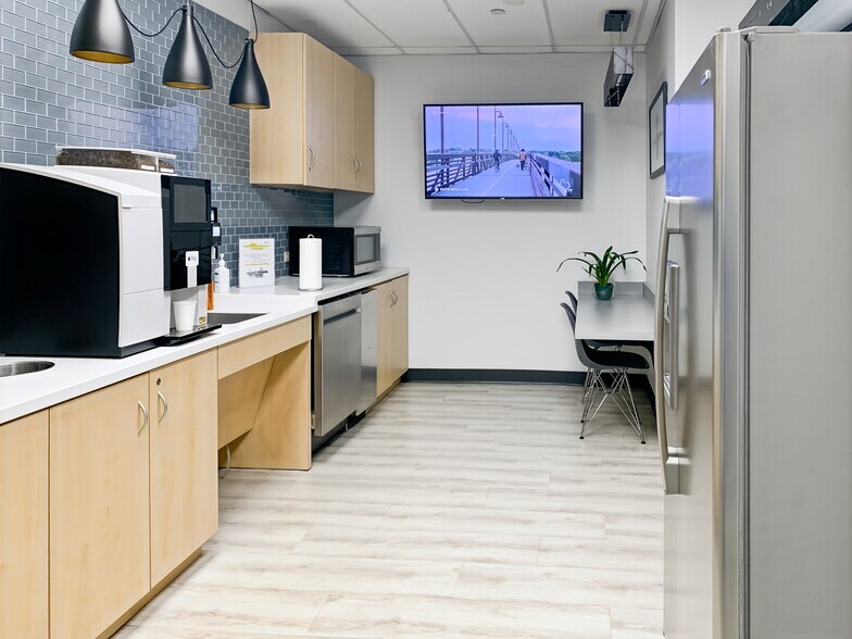 More Photos Of 1200 Route 22 E, Bridgewater Coworking Space