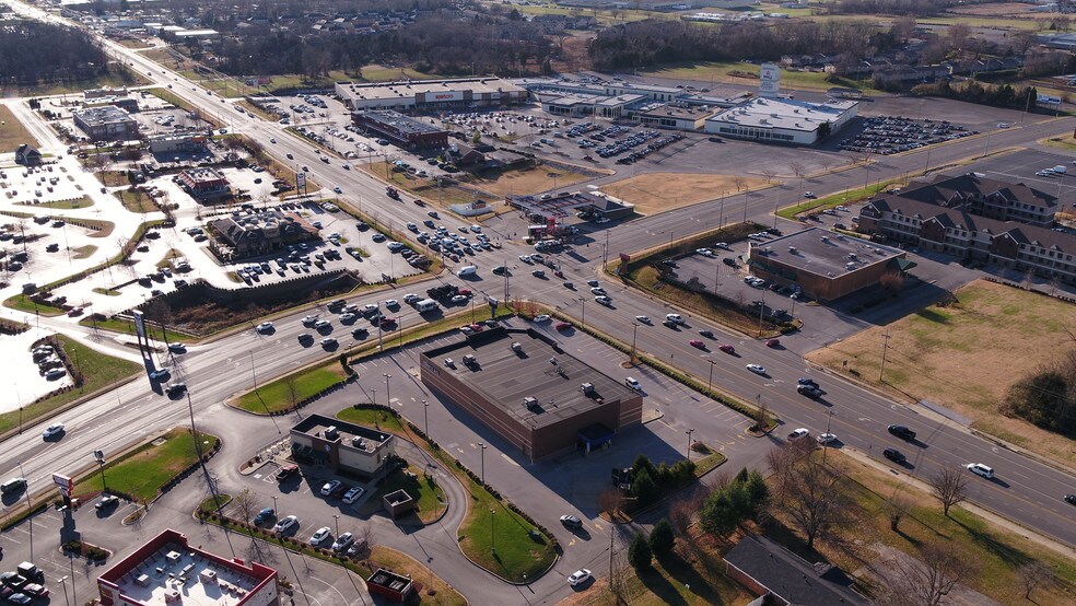 More Photos Of 2380 Nashville Rd, Bowling Green Storefront For Lease