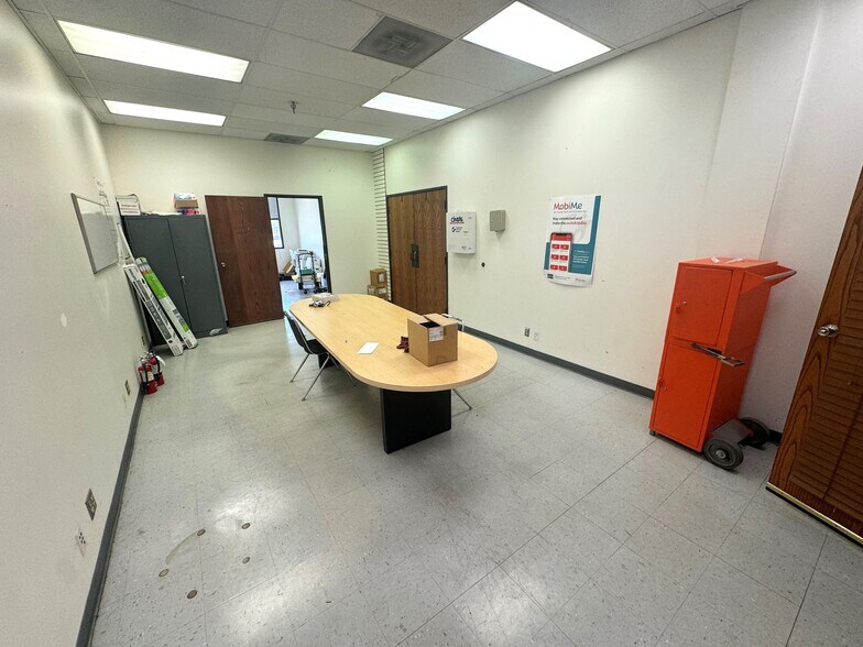 More Photos Of 8400 E Truman Rd, Kansas City Manufacturing For Sale