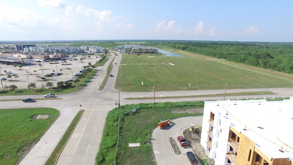 More Photos Of NWC I-45 & Holland Rd, Texas City Land For Sale