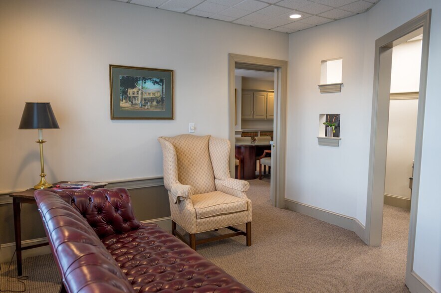 More Photos Of 79-81 Franklin St, Framingham Office Residential For Sale