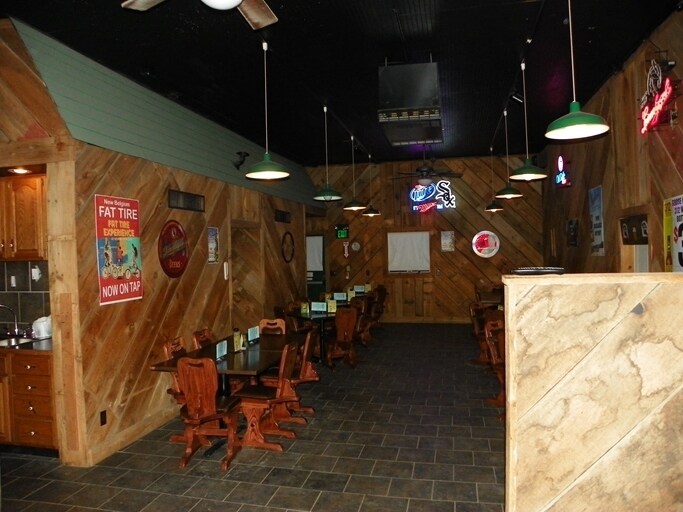 More Photos Of 212 W Lincoln Hwy, Waterman General Retail For Sale