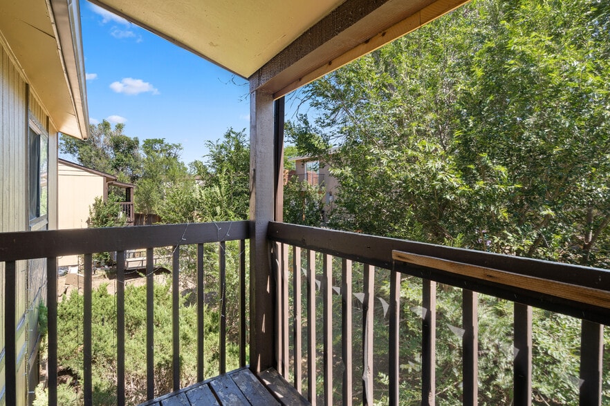 More Photos Of 935 Hathaway Dr, Colorado Springs Apartments For Sale