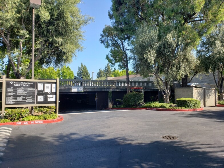 More Photos Of 125 N Jackson Ave, San Jose Medical For Sale