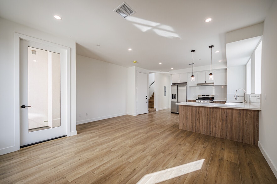 More Photos Of 4514 Lomita St, Los Angeles Multifamily For Sale