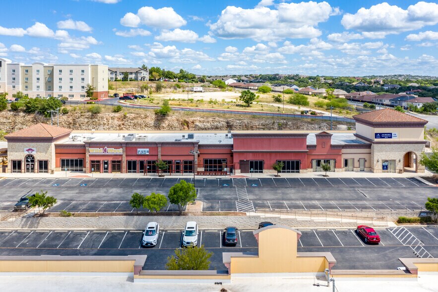 More Photos Of 21044 N US-281 Hwy, San Antonio Unknown For Lease