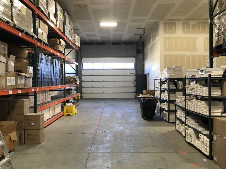 More Photos Of 426 E 1750 N, Vineyard Warehouse For Lease