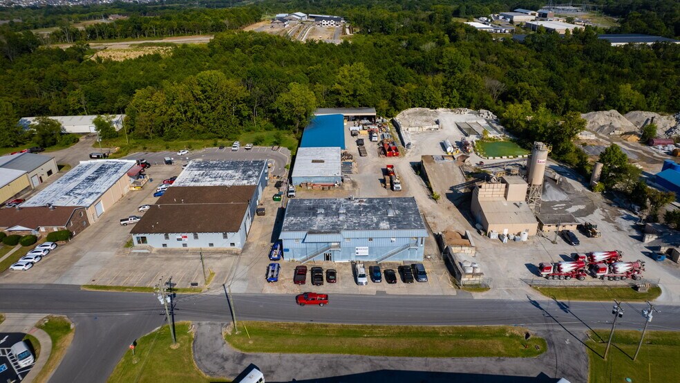 More Photos Of 405 Industrial Dr, Mount Juliet Warehouse For Sale