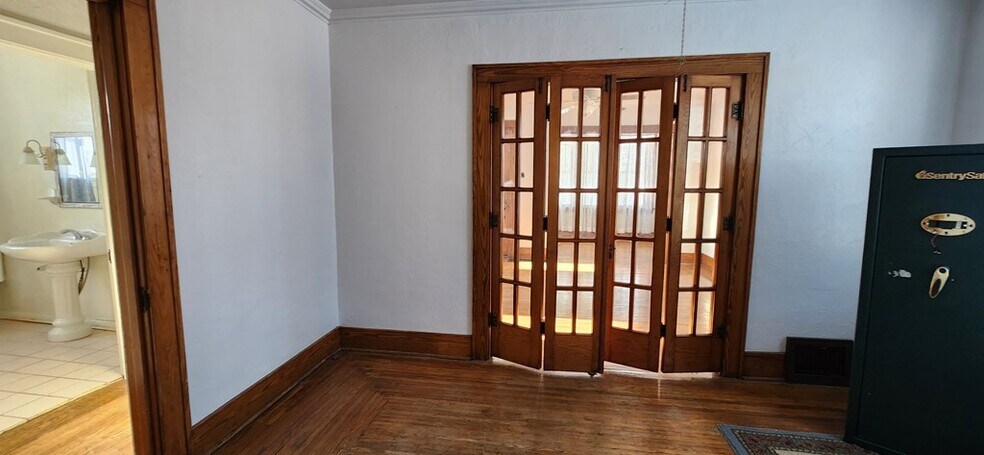 More Photos Of 125 Rockdale Rd, Follansbee Flex For Sale