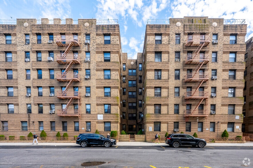 More Photos Of 1120 Brighton Beach Ave, Brooklyn Apartments For Sale