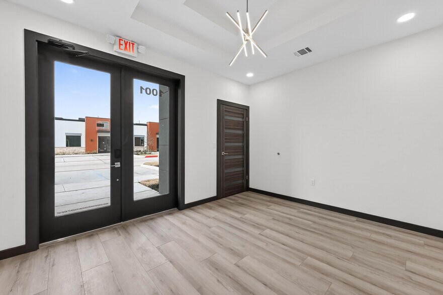 More Photos Of 5151 Meadow Ranch Pky, Richmond Office For Lease