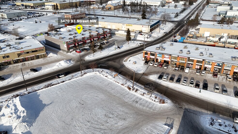 More Photos Of 3460 93 St NW, Edmonton Office For Lease