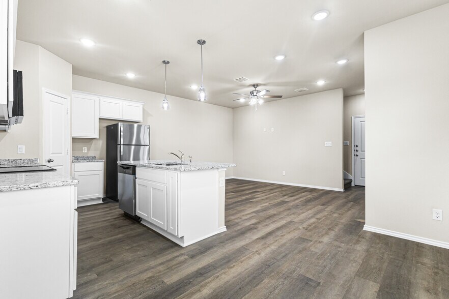 More Photos Of 8911 FM 1560, San Antonio Apartments For Sale