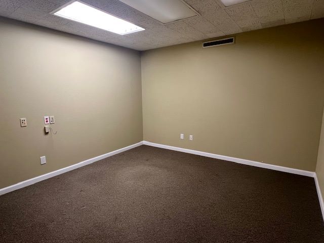 More Photos Of 6502 Caprock Dr, Lubbock Office For Sale