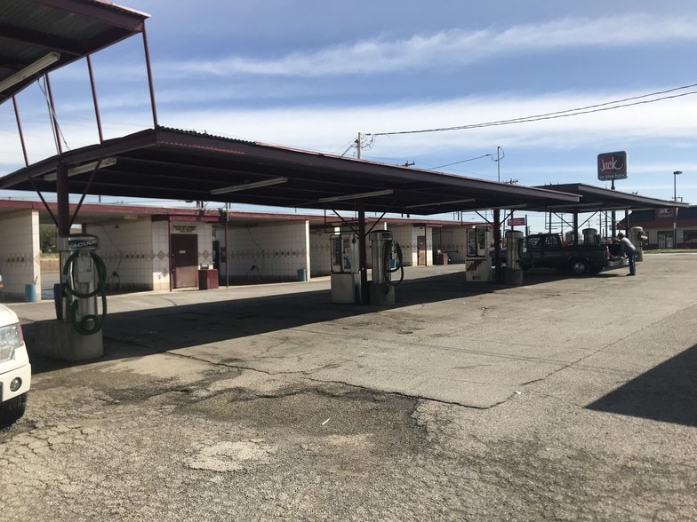 More Photos Of 1733 Bandera Rd, San Antonio Carwash For Sale