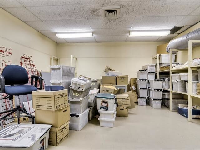 More Photos Of 107-111 Rue Maclaren E, Gatineau General Retail For Lease