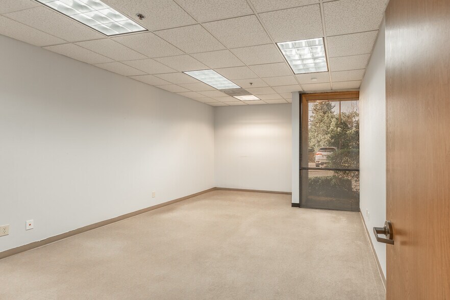 More Photos Of 2540 W Shaw Ln, Fresno Office For Sale
