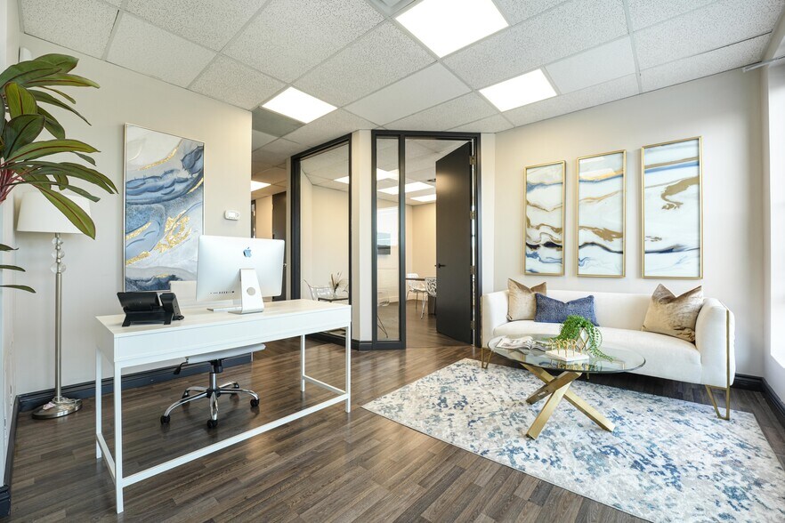 More Photos Of 2155 Dunwin Dr, Mississauga Office Residential For Sale