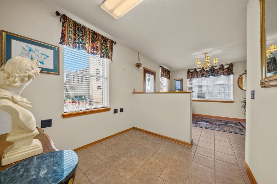 More Photos Of 104 N 3rd St, Heber Springs Office For Sale