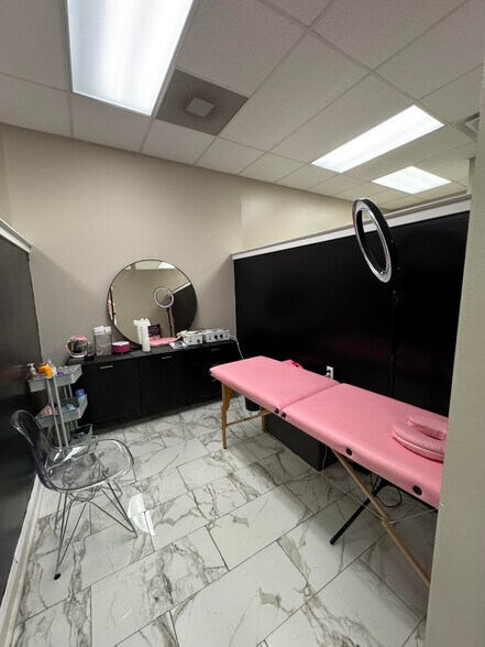 More Photos Of 571 Cross Keys Rd, Sicklerville Medical For Lease