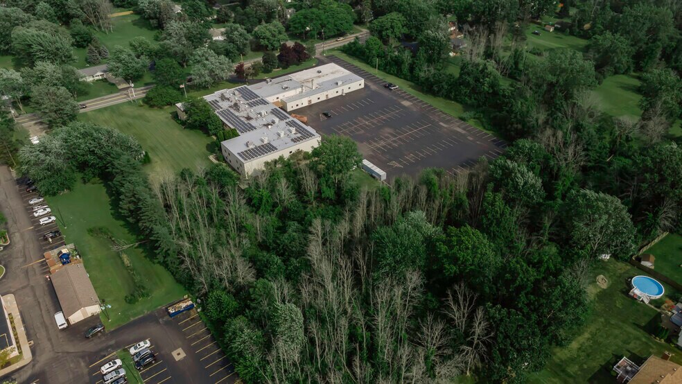 More Photos Of 7290 Nash Rd, North Tonawanda Showroom For Sale