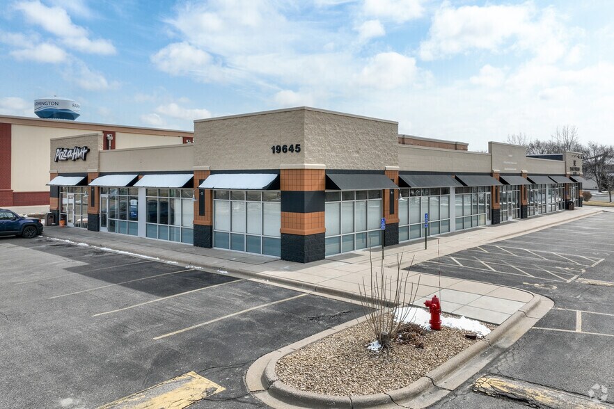 More Photos Of 19645 Pilot Knob Rd, Farmington Storefront For Lease