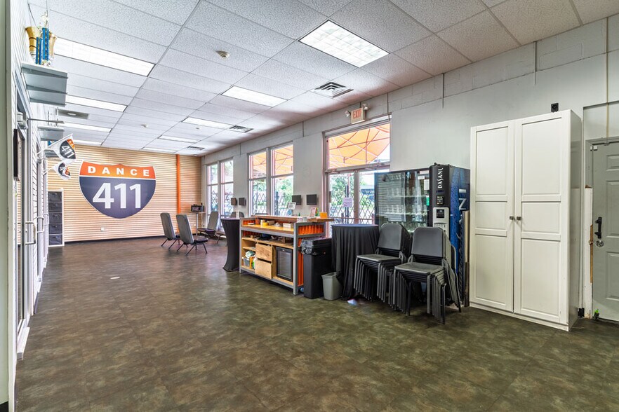 More Photos Of 475 Moreland Ave SE, Atlanta General Retail For Lease