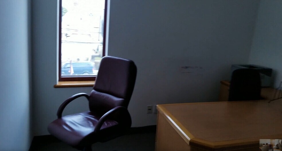 More Photos Of 189-10 Hillside Ave, Hollis Medical For Sale