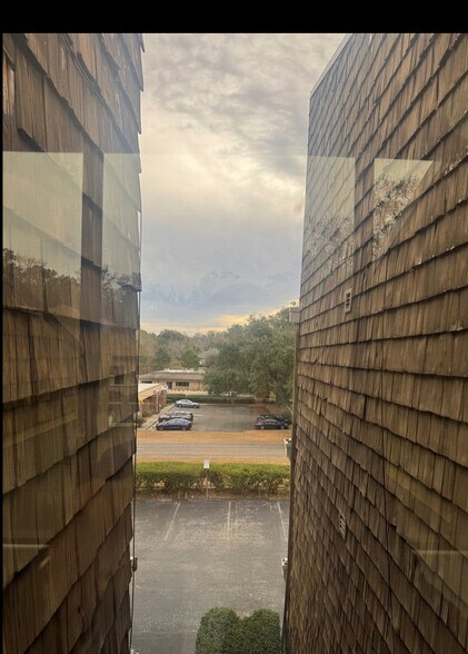 More Photos Of 1204 NW 69th Ter, Gainesville Medical For Sale