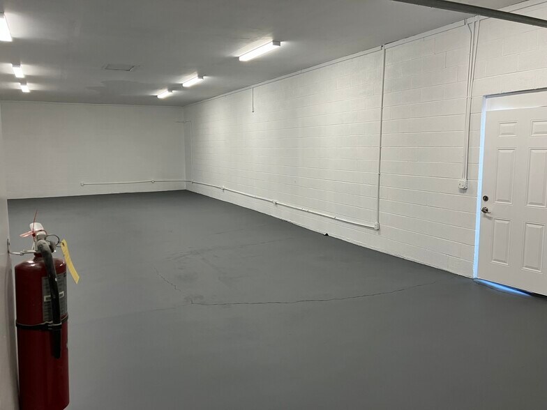 More Photos Of 151 Lee St, Forest City Light Distribution For Lease