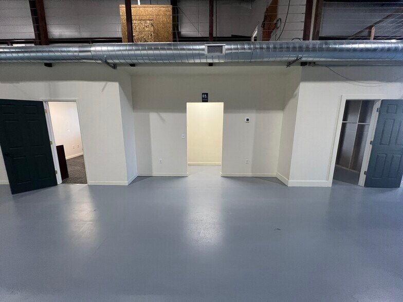 More Photos Of 1972 W 2550 S, Ogden Manufacturing For Lease
