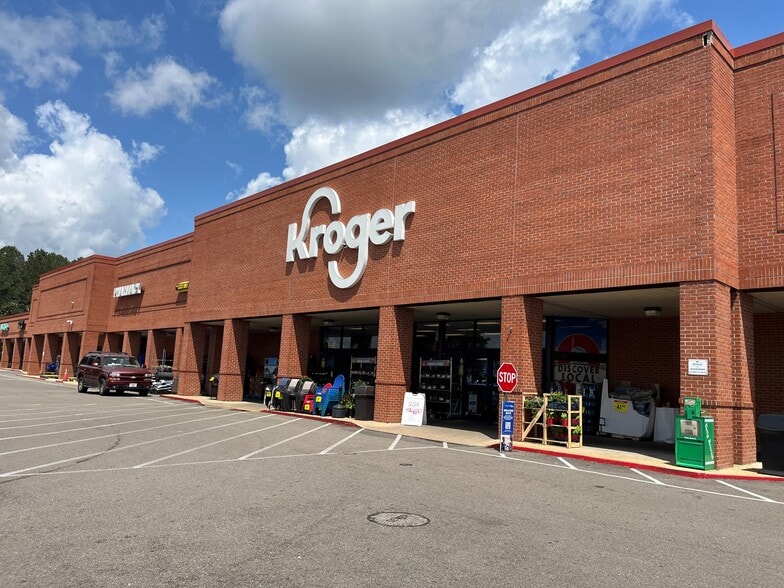 More Photos Of 930 Barnes Crossing Rd, Tupelo Unknown For Lease