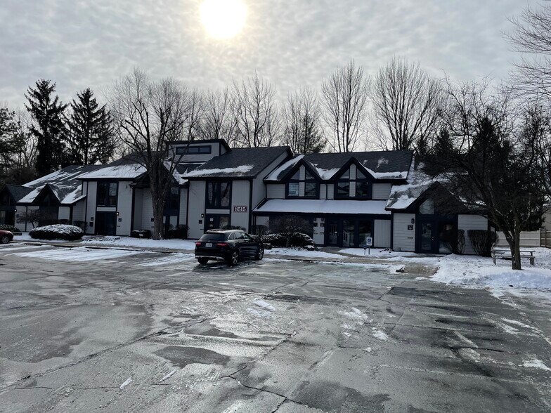 More Photos Of 8555 Cedar Place Dr, Indianapolis Unknown For Lease