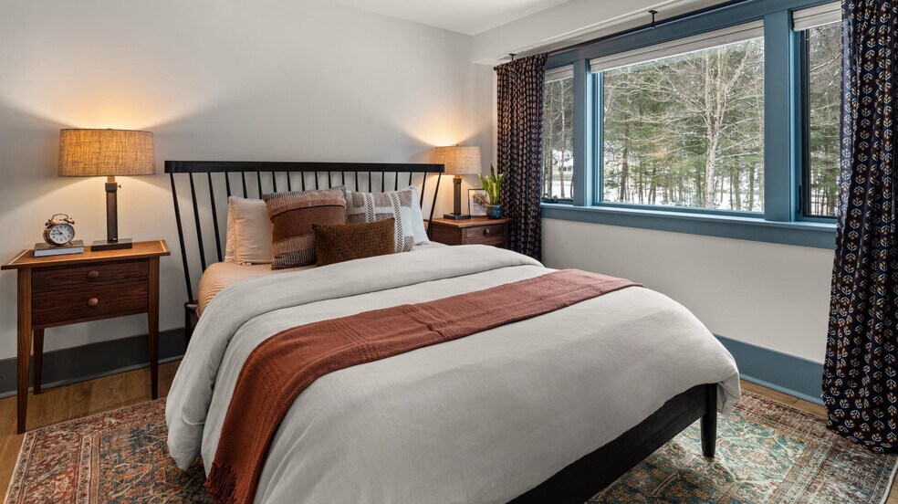 More Photos Of 56 Turner Mill Ln, Stowe Specialty For Sale