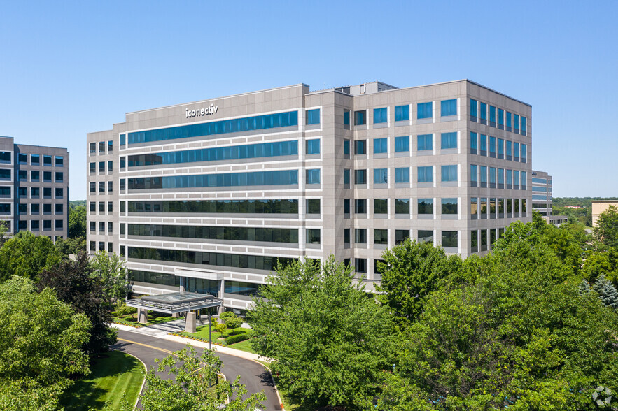 Primary Photo Of 100 Somerset Corporate Blvd, Bridgewater Coworking Space