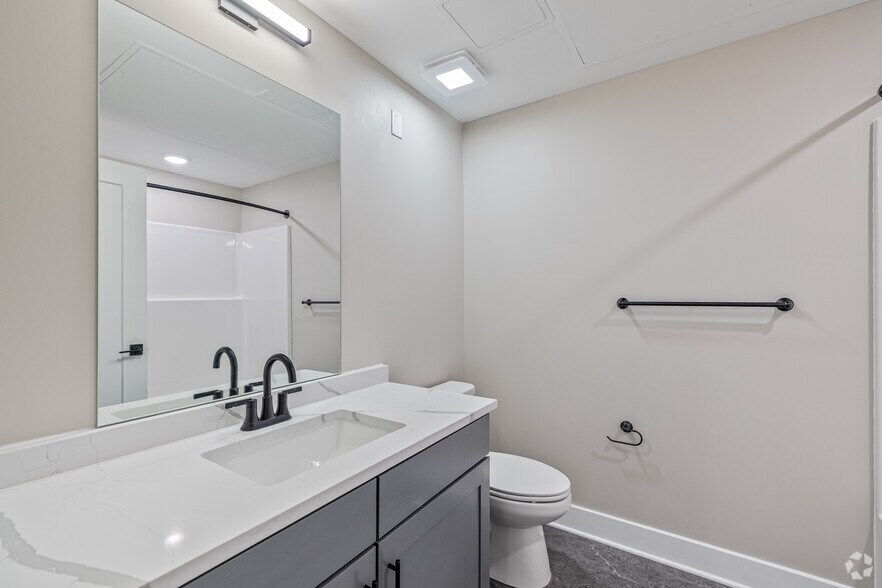 More Photos Of 4701 Forest Hill Ave, Richmond Apartments For Lease