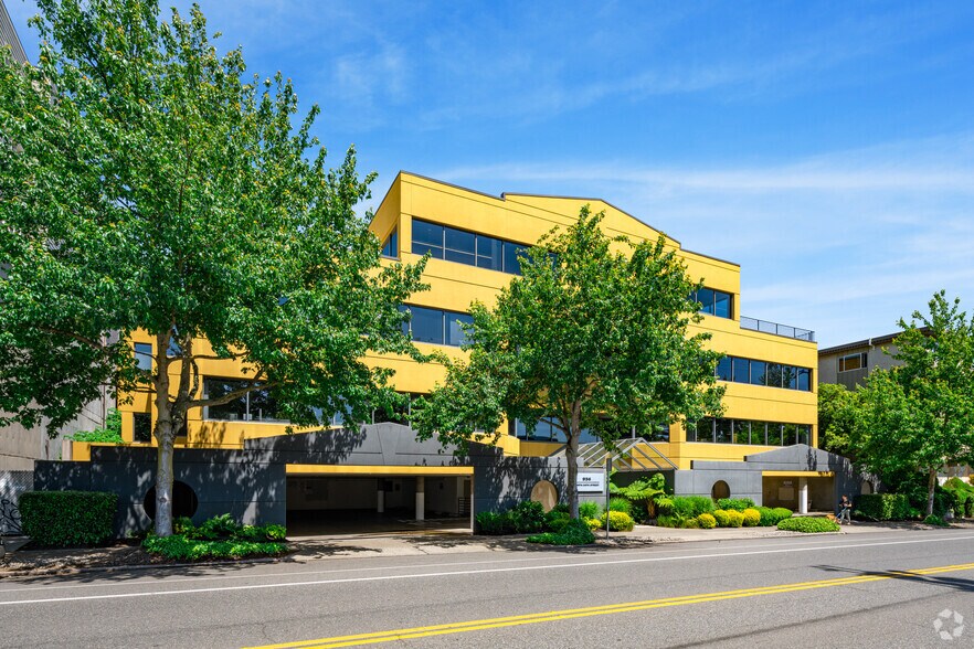 More Photos Of 936 N 34th St, Seattle Office For Lease