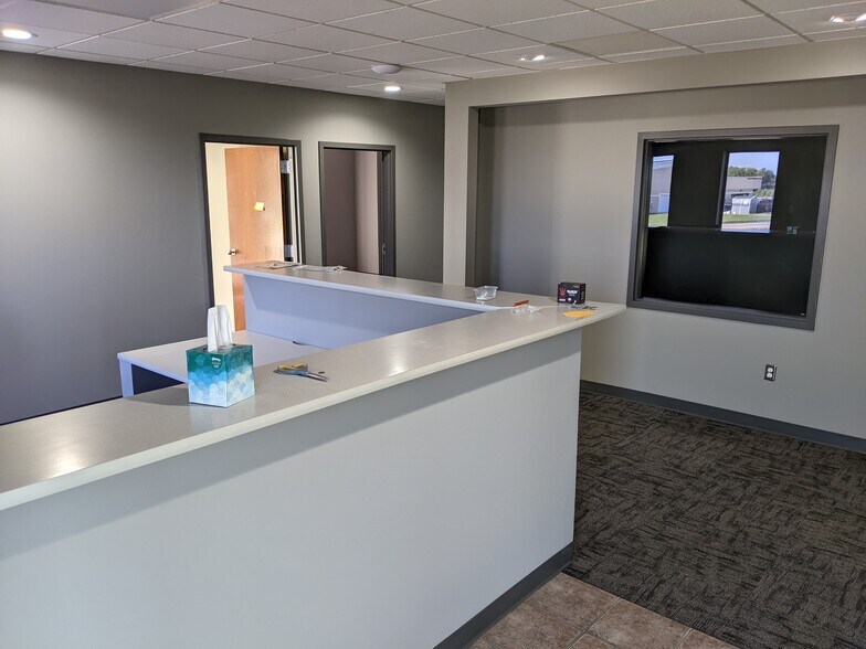 More Photos Of 2330 NE Independence Ave, Lee's Summit Warehouse For Sale