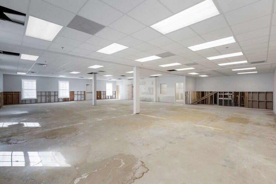 More Photos Of 1261 Commercial Dr SW, Conyers Medical For Lease