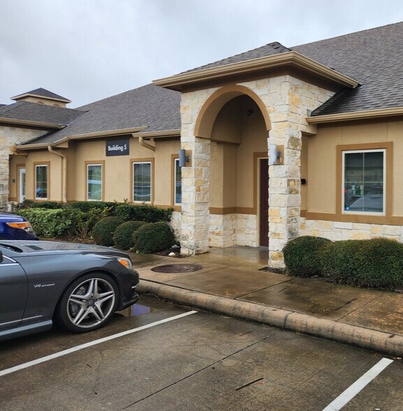 More Photos Of 12234 Shadow Creek Parkway, Pearland Medical For Lease