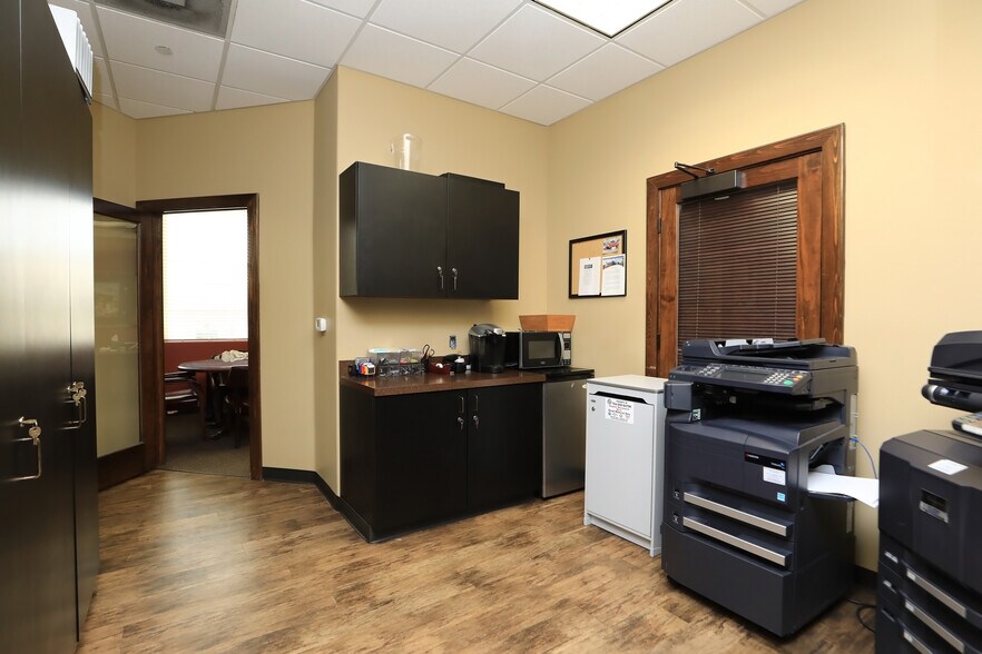 More Photos Of 2200 N FM 3083 Rd W, Conroe Office For Lease